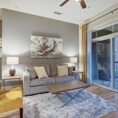 Inviting 2Br - Gym, Pool, Biz Center & Free Parking! Walk 2 Nrg Stadium! Near Med Ctr, Galleria, & Rice Village 휴스턴 외부 사진